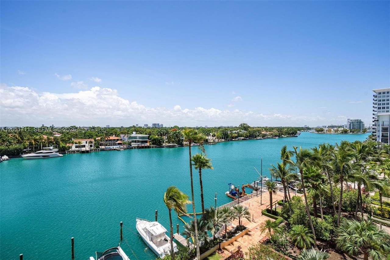 https://bt-photos.global.ssl.fastly.net/miami/1280_boomver_1_A12051711-2.jpg