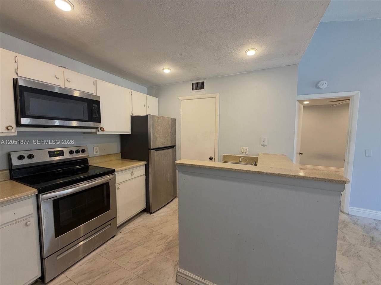 4441 Mcnab Rd - Photo 1