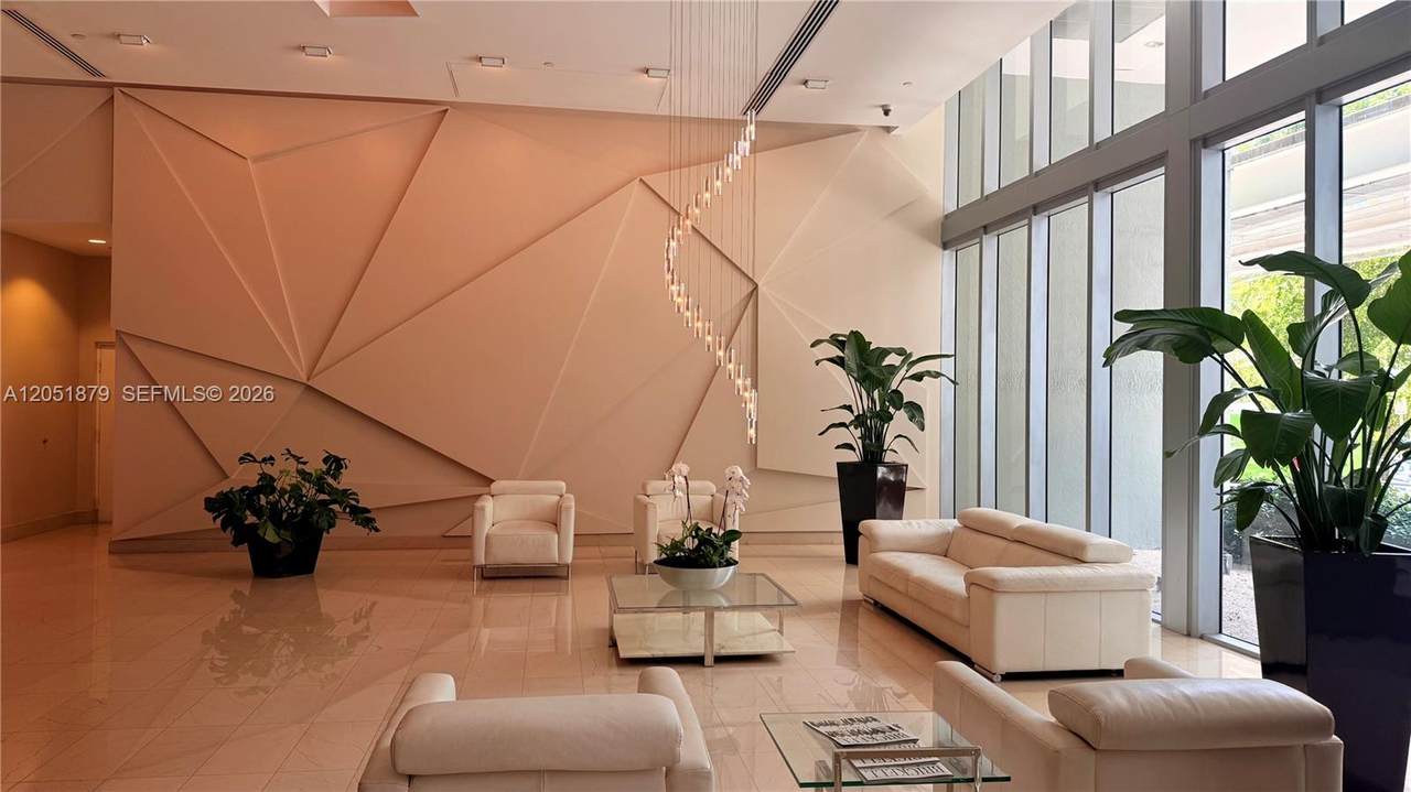 https://bt-photos.global.ssl.fastly.net/miami/1280_boomver_1_A12051879-2.jpg