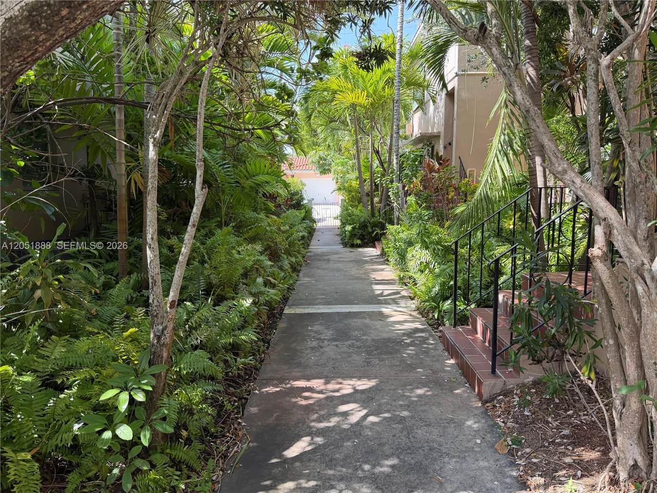 https://bt-photos.global.ssl.fastly.net/miami/1280_boomver_1_A12051888-2.jpg