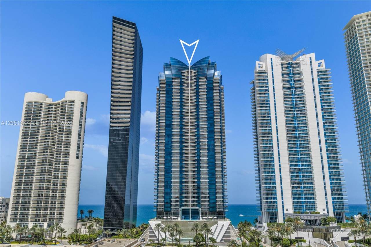 17121 Collins Avenue - Photo 1