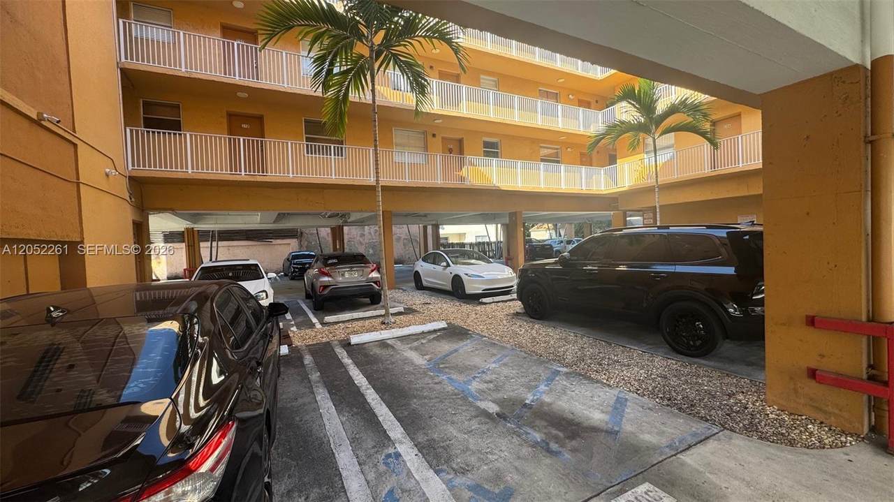 https://bt-photos.global.ssl.fastly.net/miami/1280_boomver_1_A12052261-2.jpg