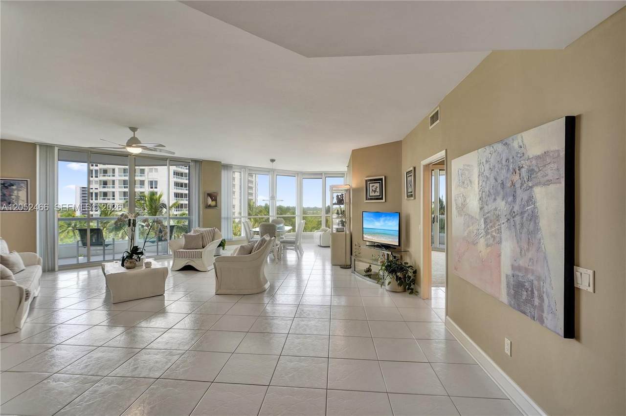 https://bt-photos.global.ssl.fastly.net/miami/1280_boomver_1_A12052466-2.jpg