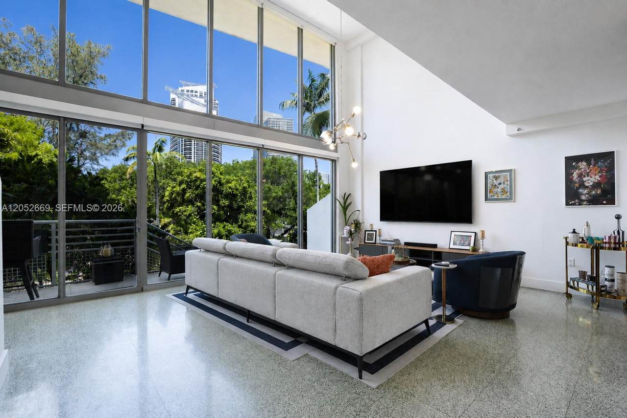 https://bt-photos.global.ssl.fastly.net/miami/1280_boomver_1_A12052669-2.jpg