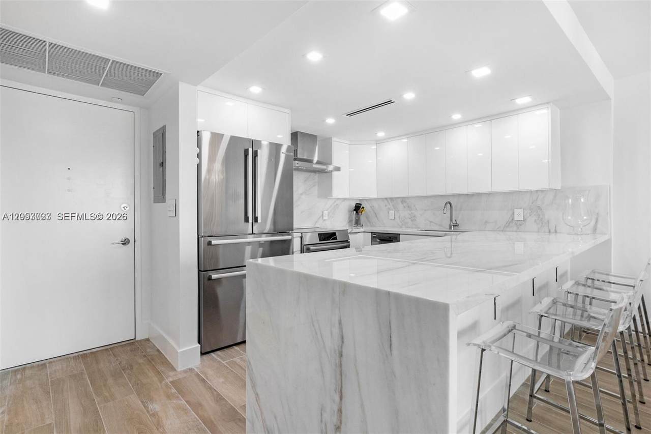 5701 Collins Ave - Photo 1