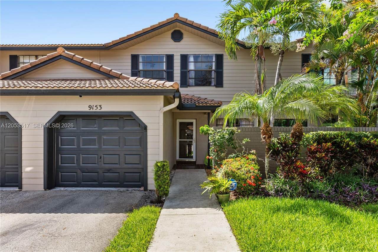 9153 Vineyard Lake Dr - Photo 1