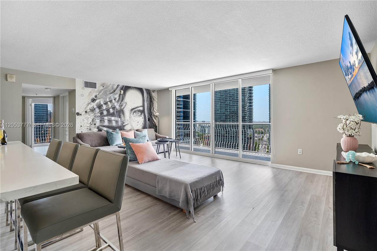 1200 Brickell Bay Dr - Photo 1