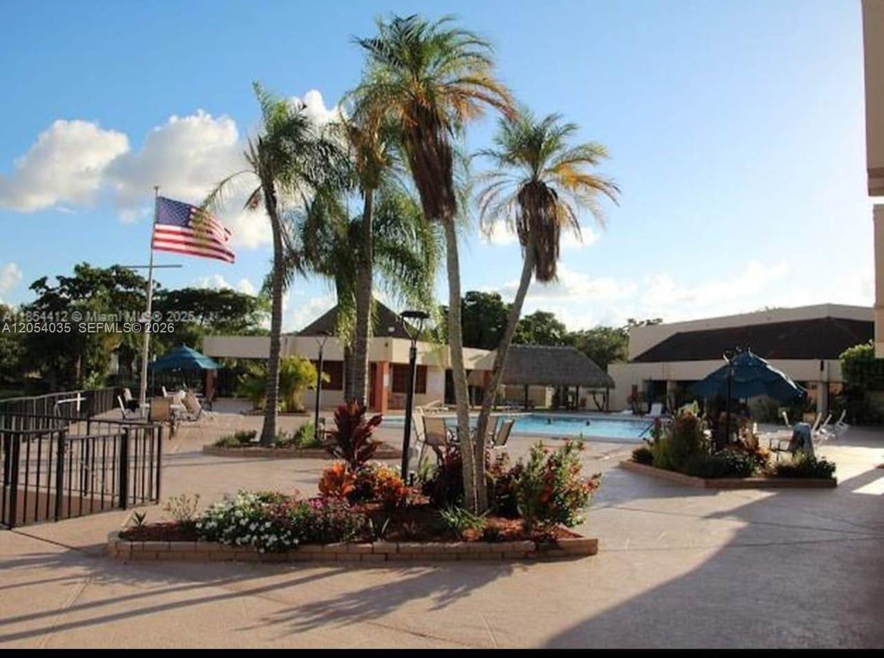 https://bt-photos.global.ssl.fastly.net/miami/1280_boomver_1_A12054035-2.jpg