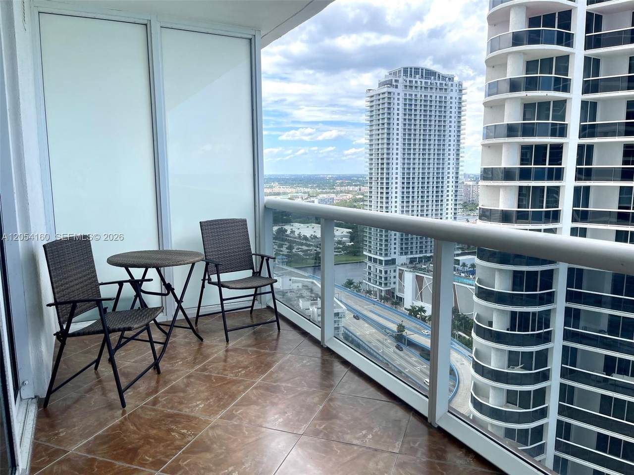 https://bt-photos.global.ssl.fastly.net/miami/1280_boomver_1_A12054160-2.jpg