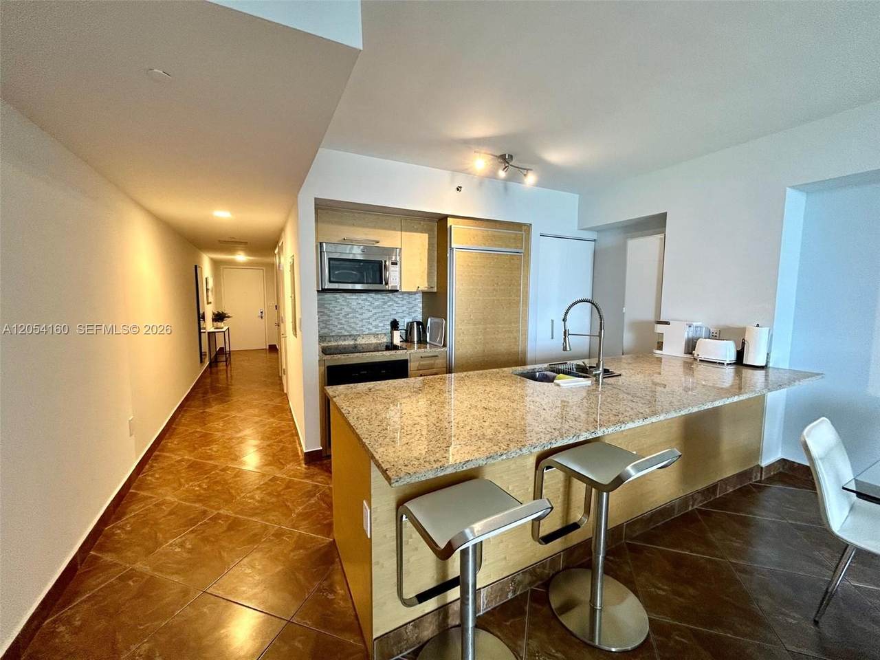 https://bt-photos.global.ssl.fastly.net/miami/1280_boomver_1_A12054160-2.jpg