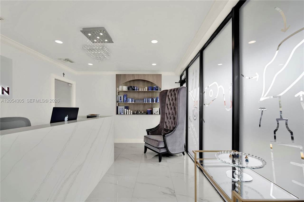 https://bt-photos.global.ssl.fastly.net/miami/1280_boomver_1_A12054305-2.jpg