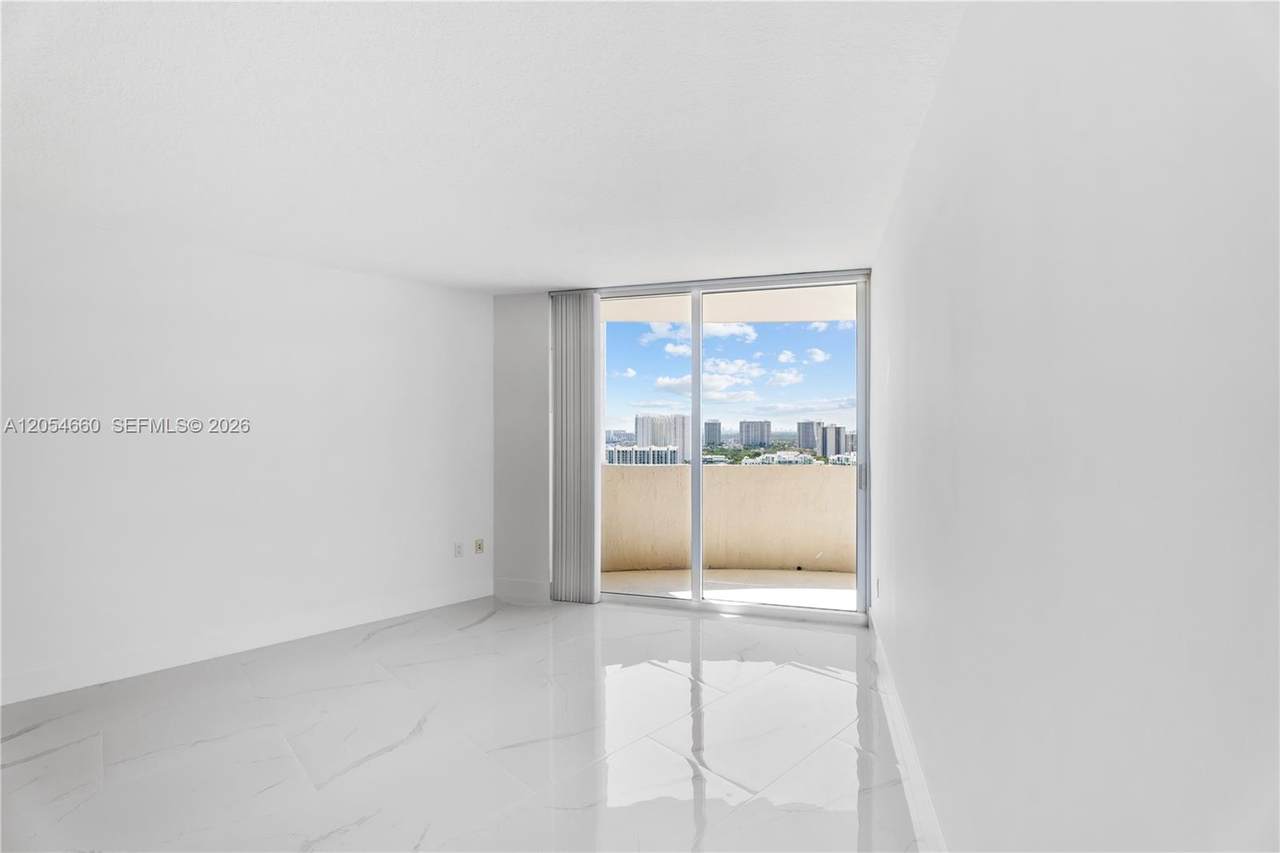 https://bt-photos.global.ssl.fastly.net/miami/1280_boomver_1_A12054660-2.jpg