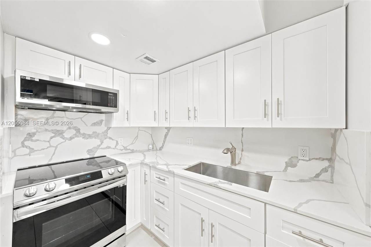 5255 26th Ct - Photo 1