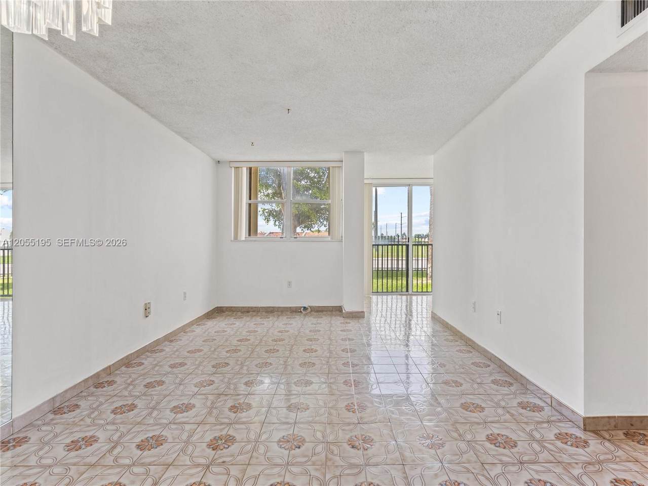 https://bt-photos.global.ssl.fastly.net/miami/1280_boomver_1_A12055195-2.jpg