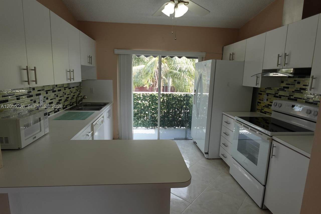 https://bt-photos.global.ssl.fastly.net/miami/1280_boomver_1_A12055226-2.jpg