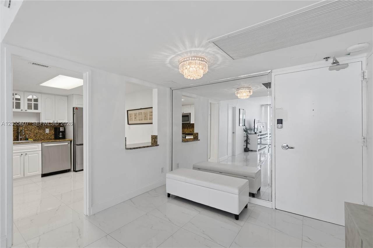 https://bt-photos.global.ssl.fastly.net/miami/1280_boomver_2_A12055607-2.jpg
