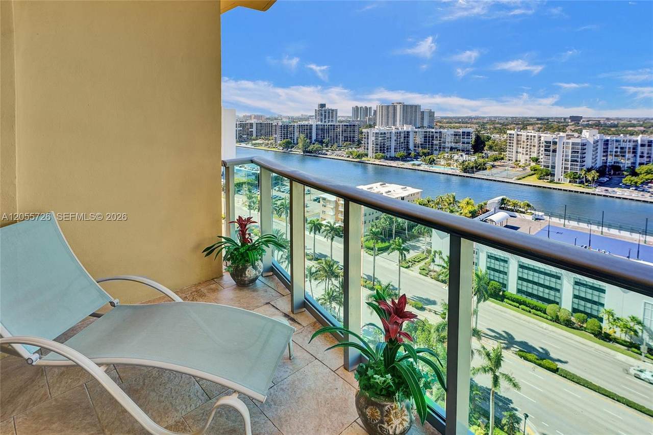 2501 Ocean Dr - Photo 1