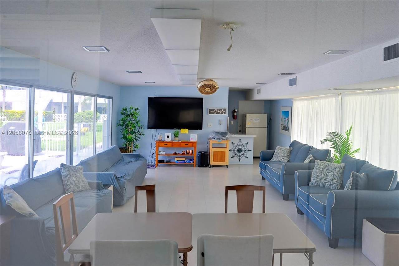 https://bt-photos.global.ssl.fastly.net/miami/1280_boomver_1_A12056076-2.jpg