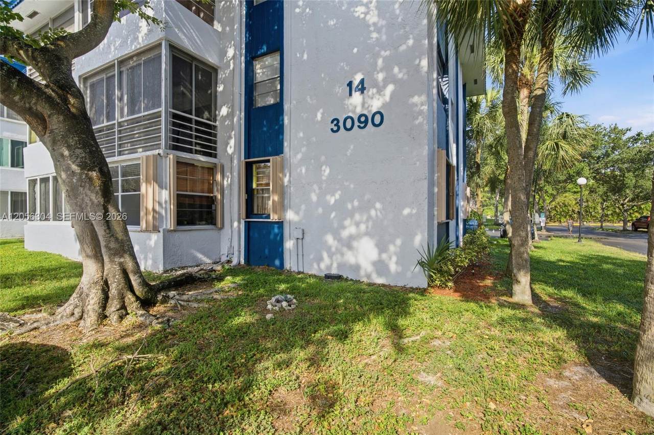3090 Holiday Springs Blvd - Photo 1