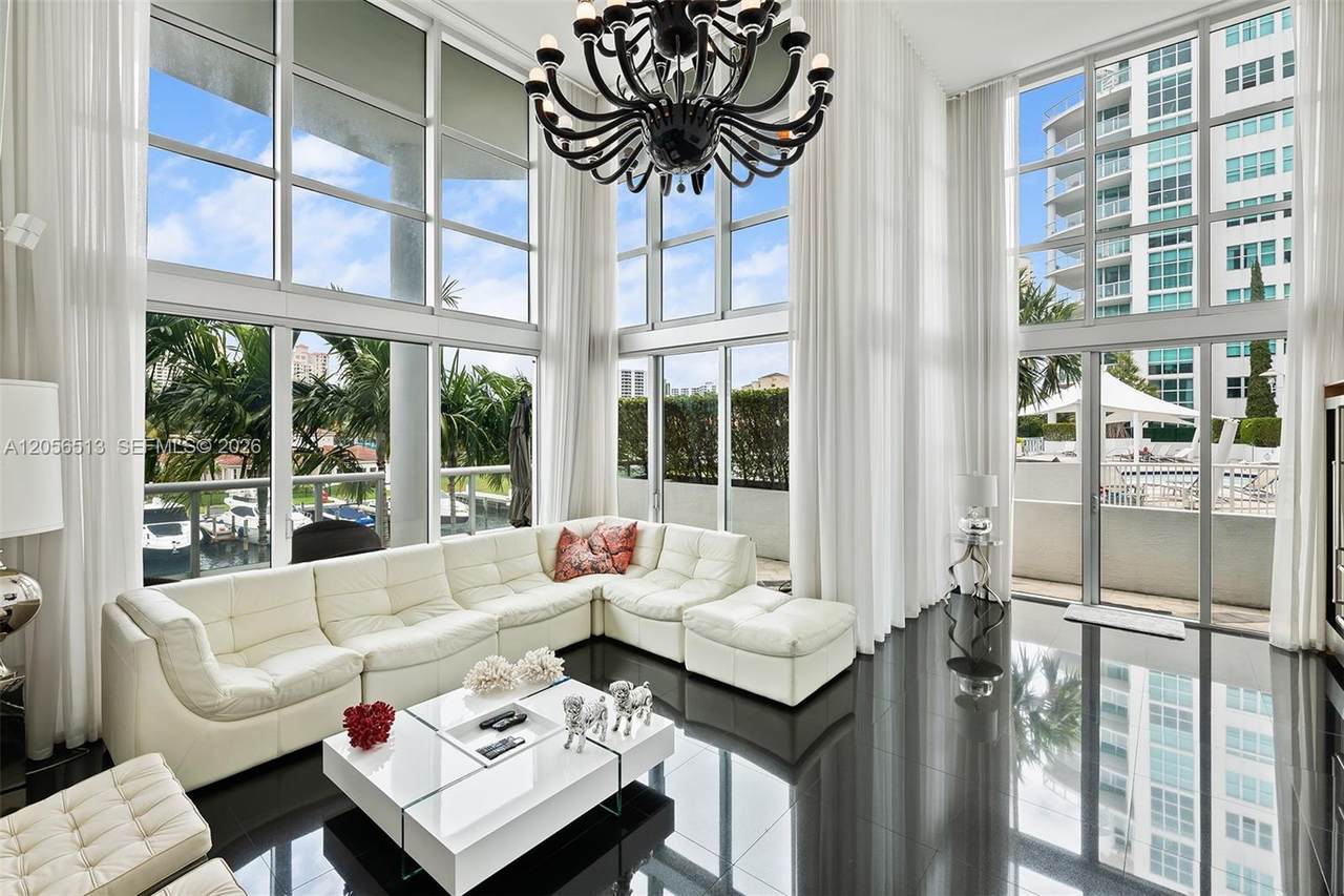 https://bt-photos.global.ssl.fastly.net/miami/1280_boomver_1_A12056513-2.jpg