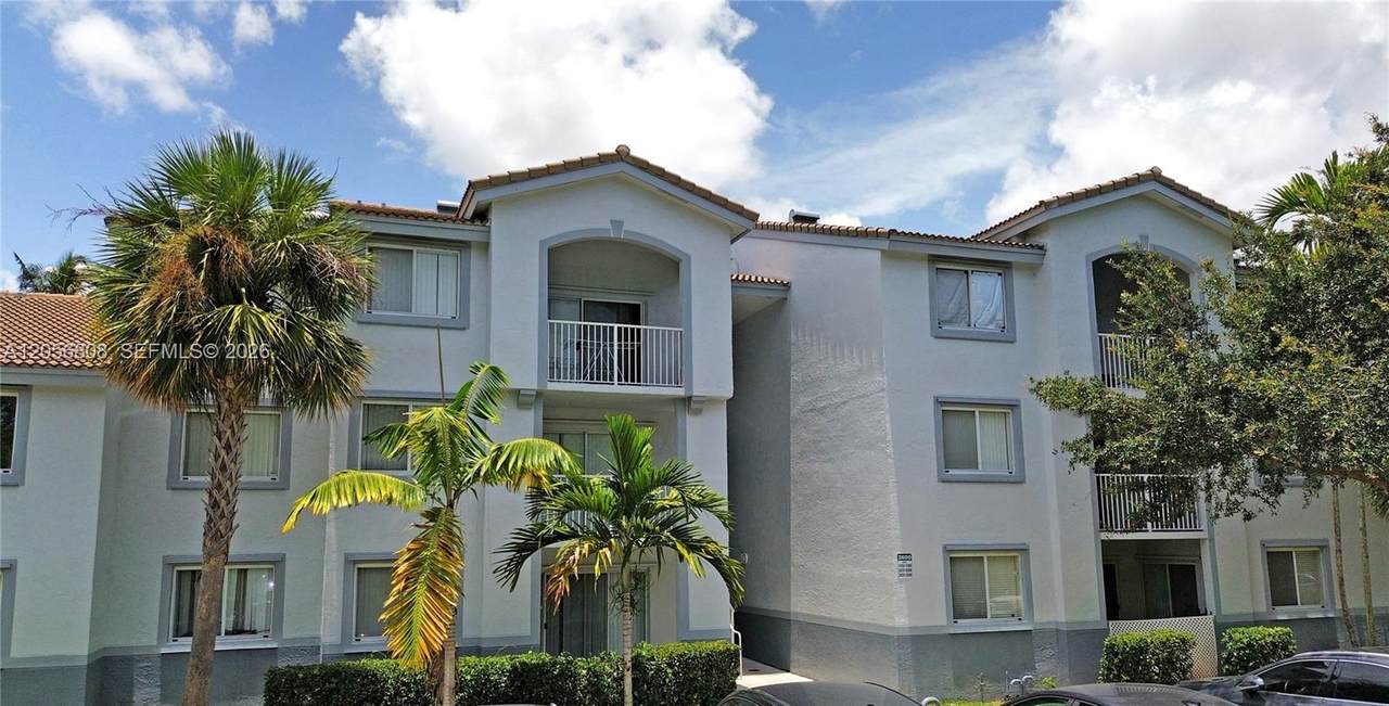 2600 University Dr - Photo 1