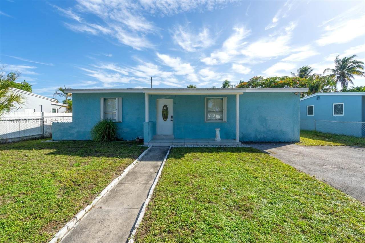 1207 Chateau Park Dr - Photo 1