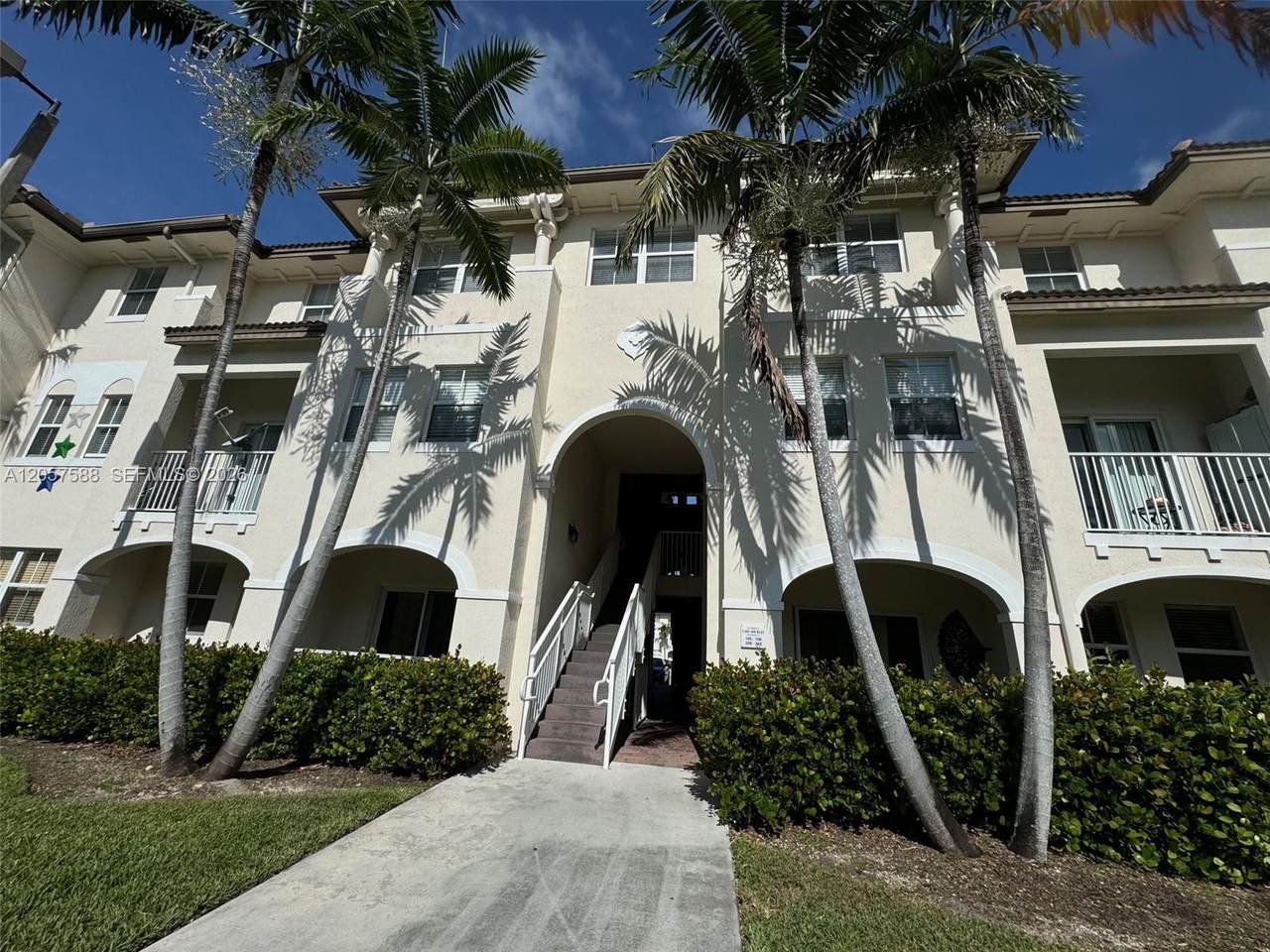 11601 89 St - Photo 1