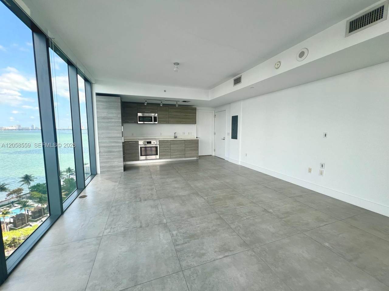 https://bt-photos.global.ssl.fastly.net/miami/1280_boomver_1_A12058559-2.jpg