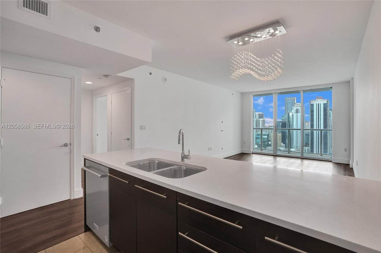 55 6th St - Photo 1