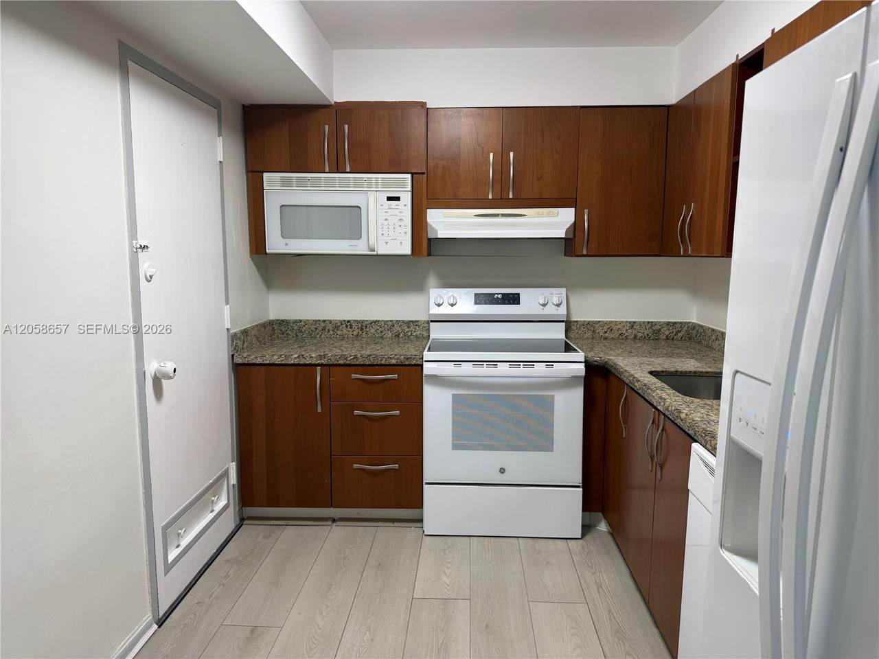 https://bt-photos.global.ssl.fastly.net/miami/1280_boomver_1_A12058657-2.jpg