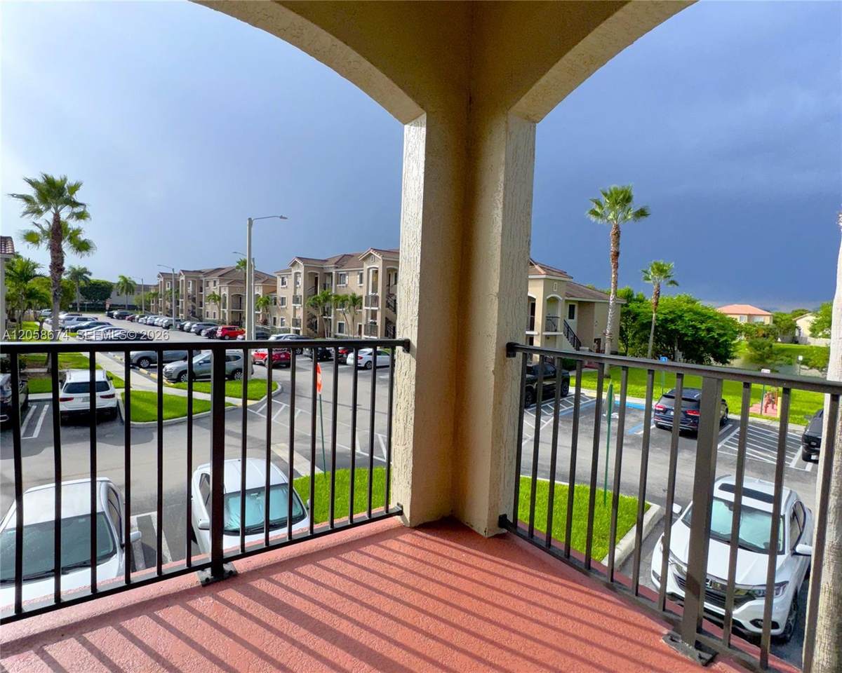 https://bt-photos.global.ssl.fastly.net/miami/1280_boomver_1_A12058674-2.jpg
