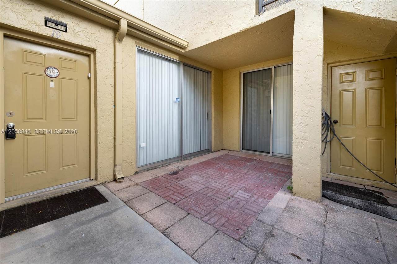 https://bt-photos.global.ssl.fastly.net/miami/1280_boomver_1_A12058840-2.jpg