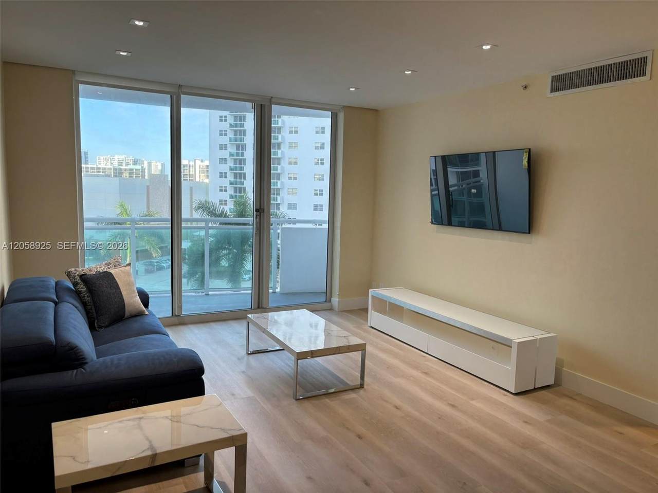 https://bt-photos.global.ssl.fastly.net/miami/1280_boomver_1_A12058925-2.jpg