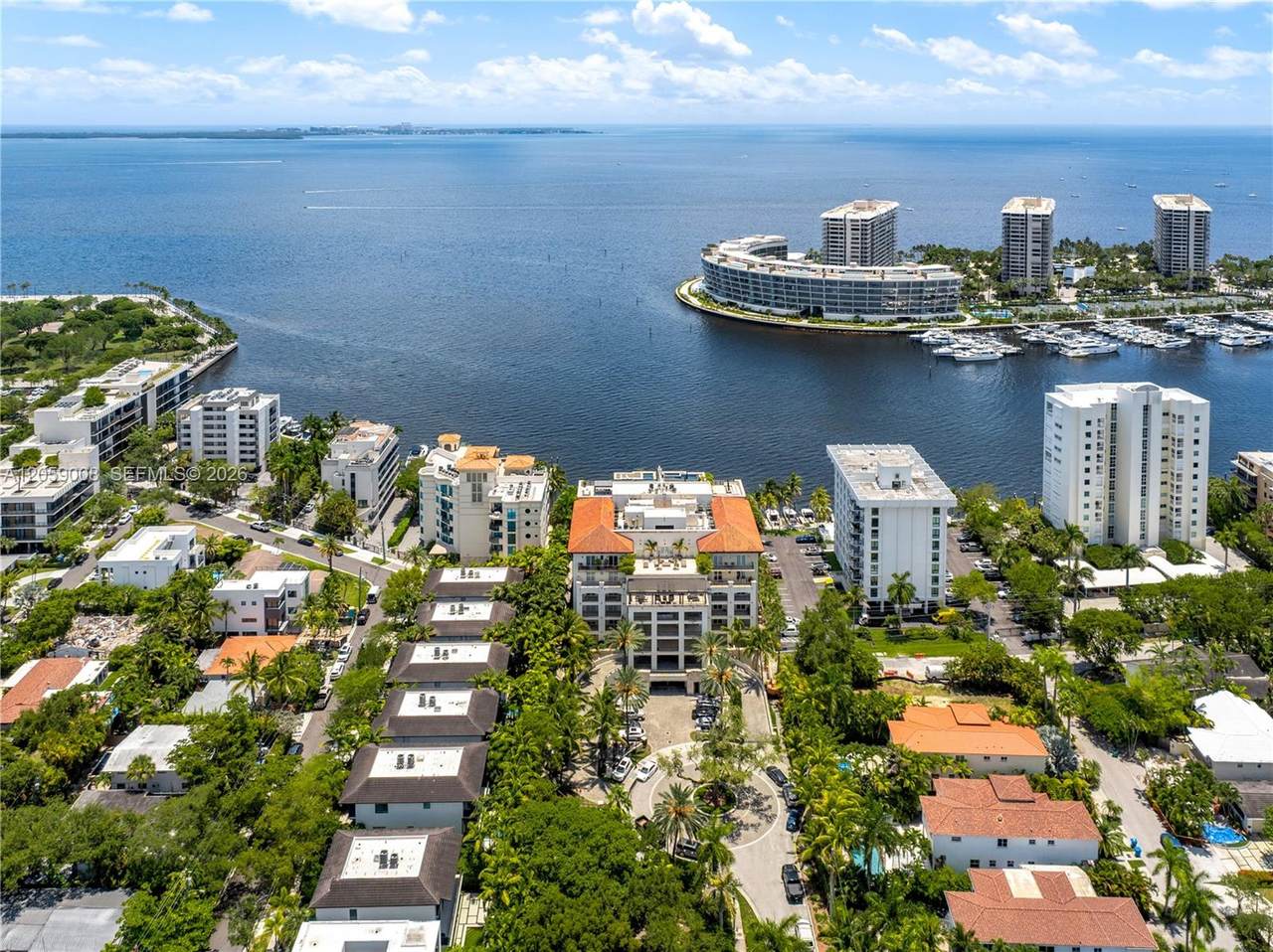 https://bt-photos.global.ssl.fastly.net/miami/1280_boomver_1_A12059008-2.jpg
