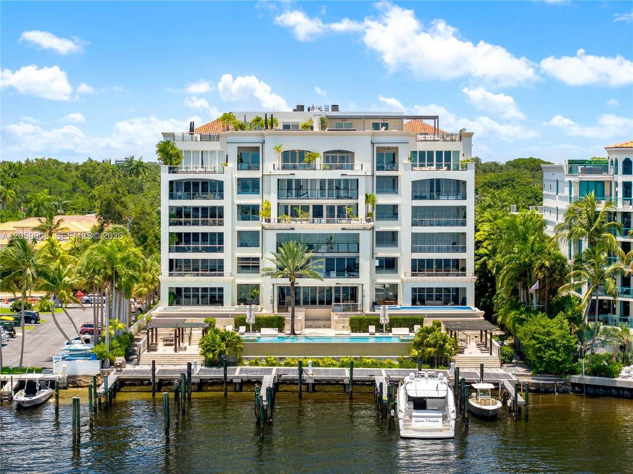 https://bt-photos.global.ssl.fastly.net/miami/1280_boomver_1_A12059008-2.jpg