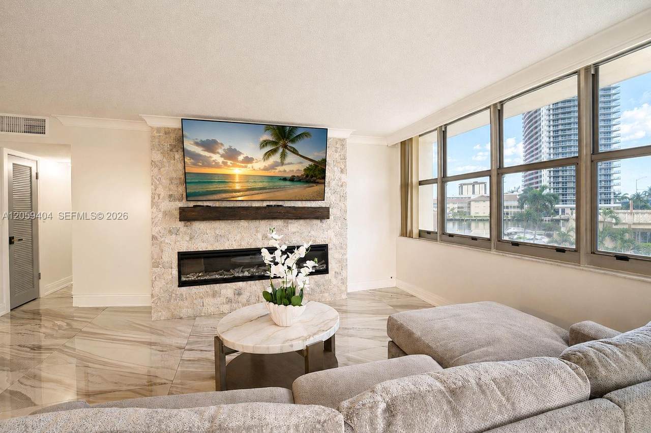 https://bt-photos.global.ssl.fastly.net/miami/1280_boomver_1_A12059404-2.jpg