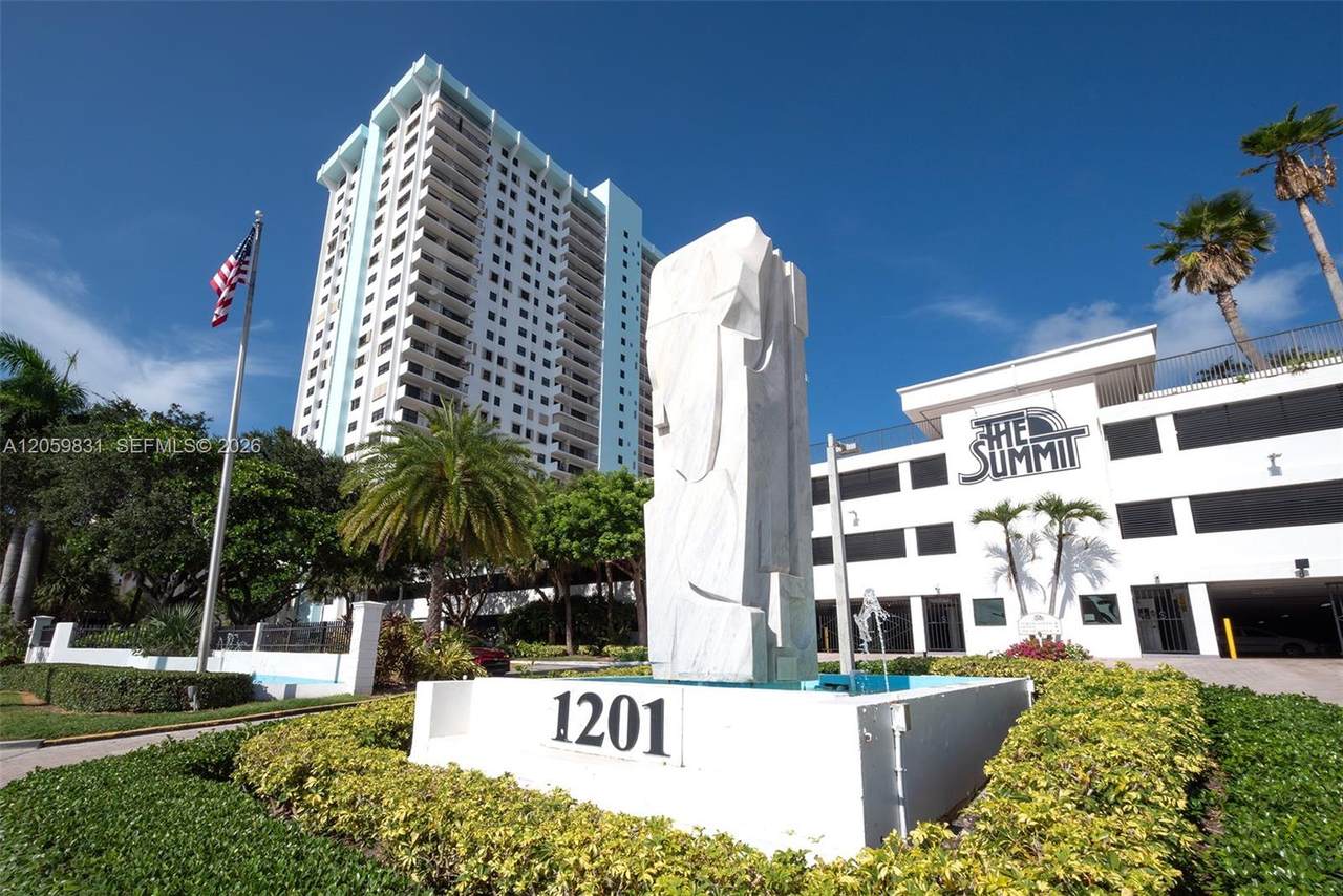 https://bt-photos.global.ssl.fastly.net/miami/1280_boomver_1_A12059831-2.jpg