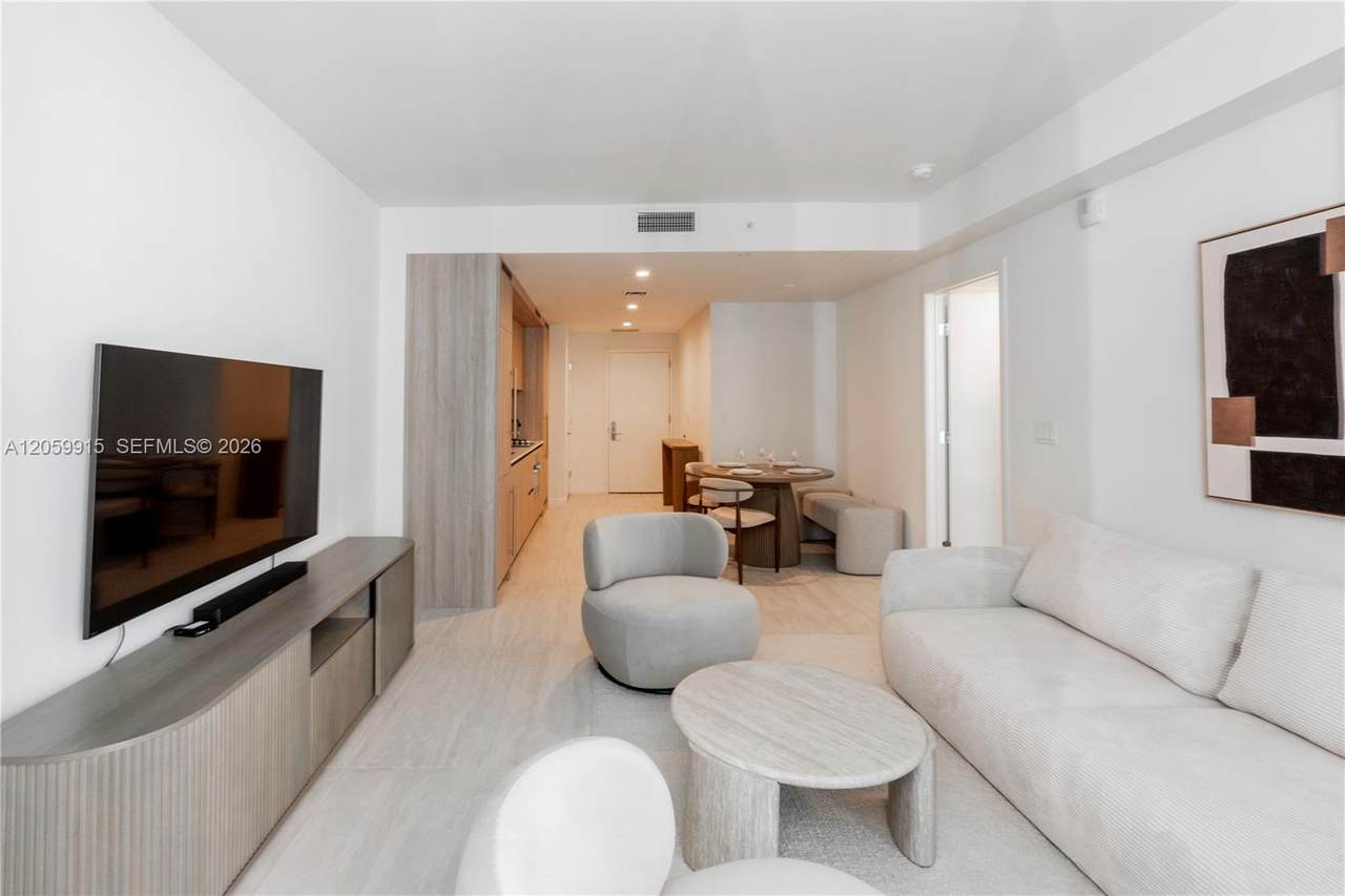 77 5th St - Photo 1