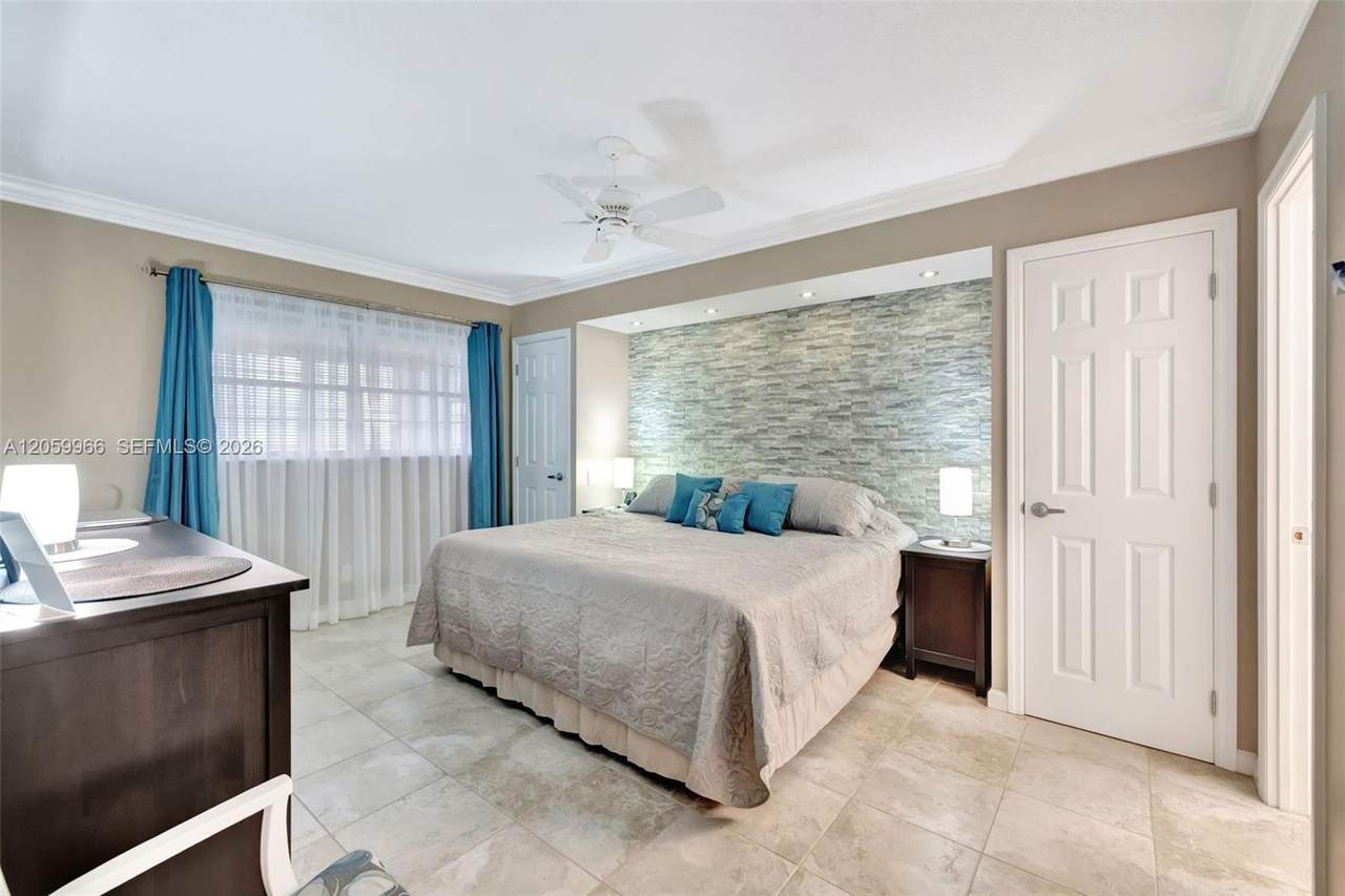 3431 50th Ave - Photo 1