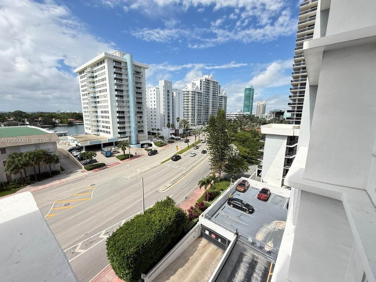 https://bt-photos.global.ssl.fastly.net/miami/1280_boomver_1_A12060081-2.jpg
