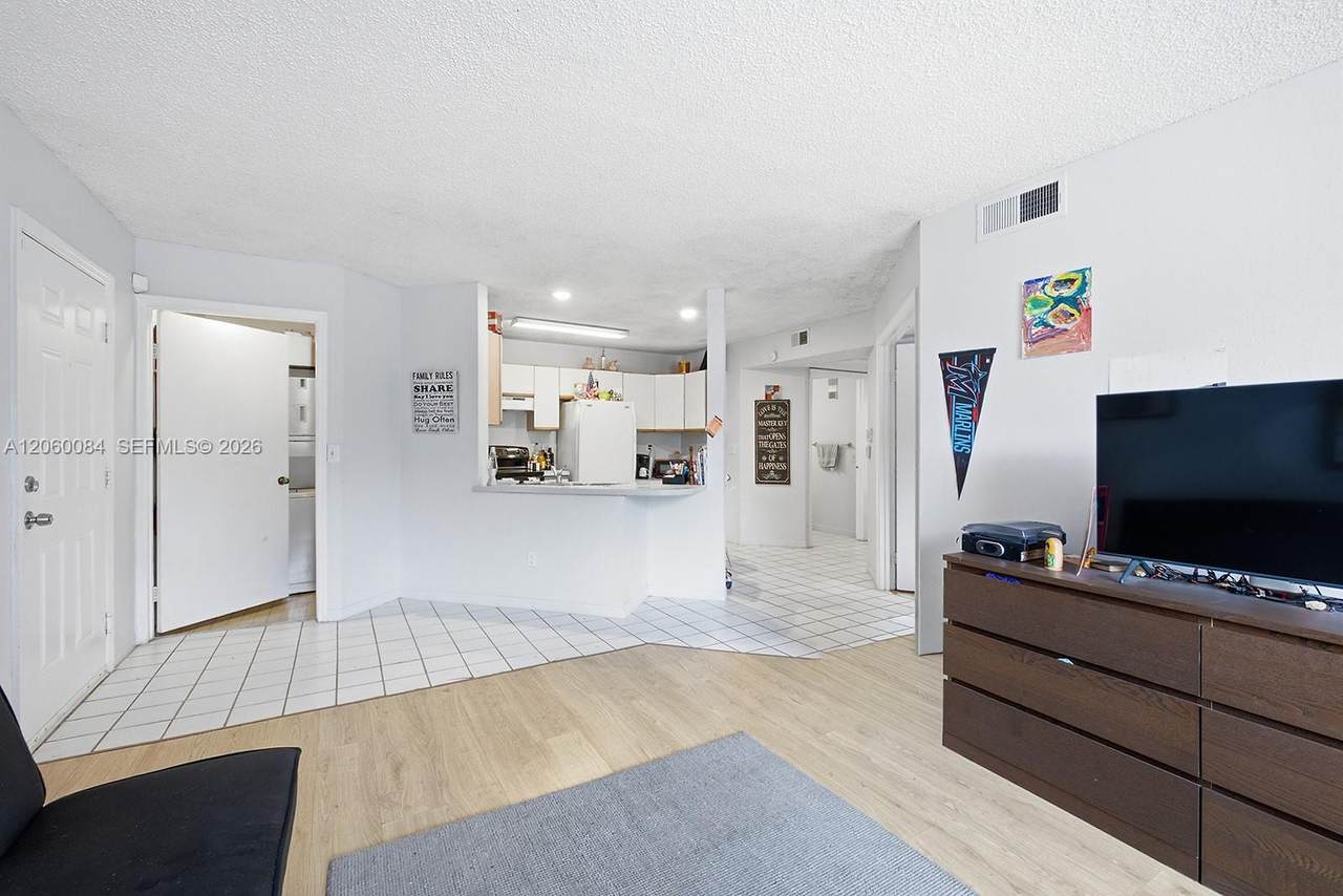 4045 Mcnab Rd - Photo 1