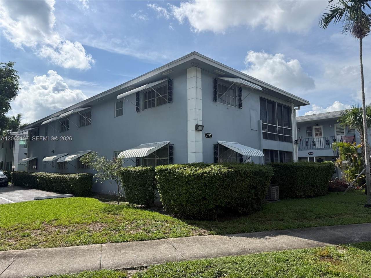 3720 Harrison St - Photo 1