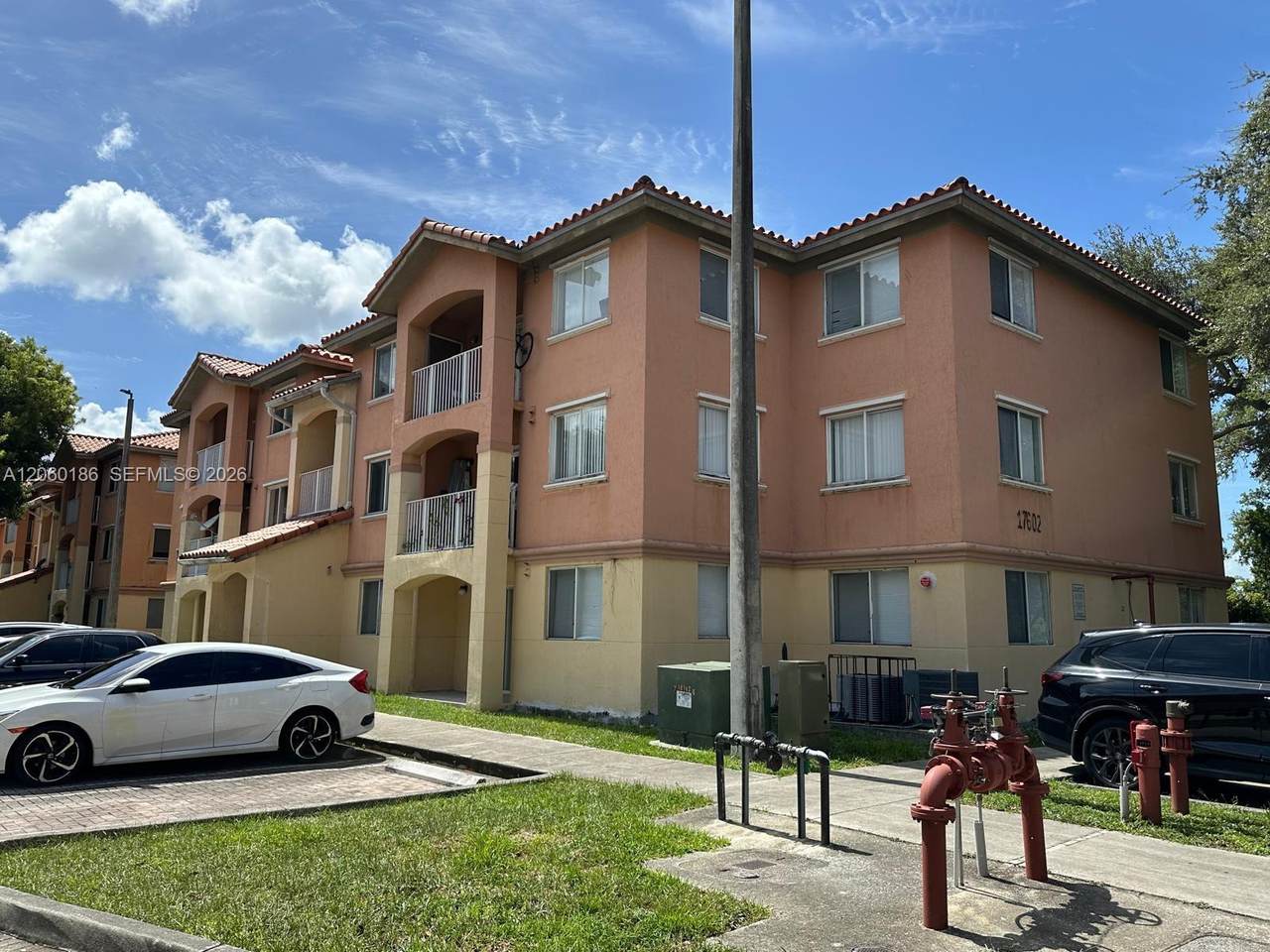 17602 25th Ave - Photo 1