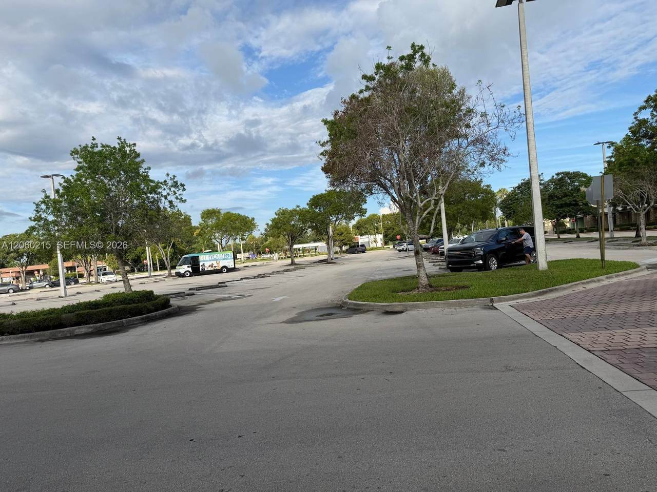 https://bt-photos.global.ssl.fastly.net/miami/1280_boomver_1_A12060215-2.jpg