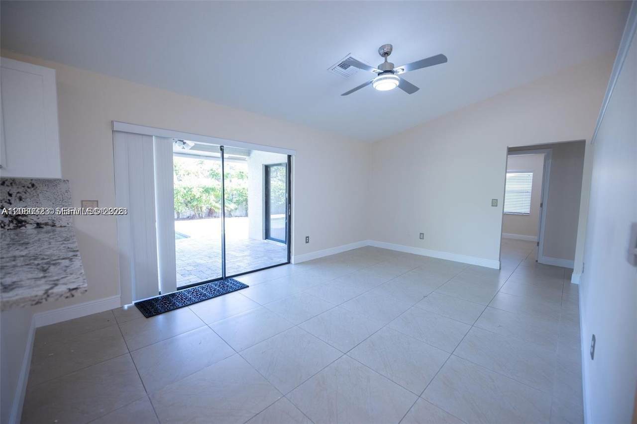 https://bt-photos.global.ssl.fastly.net/miami/1280_boomver_1_A12060323-2.jpg