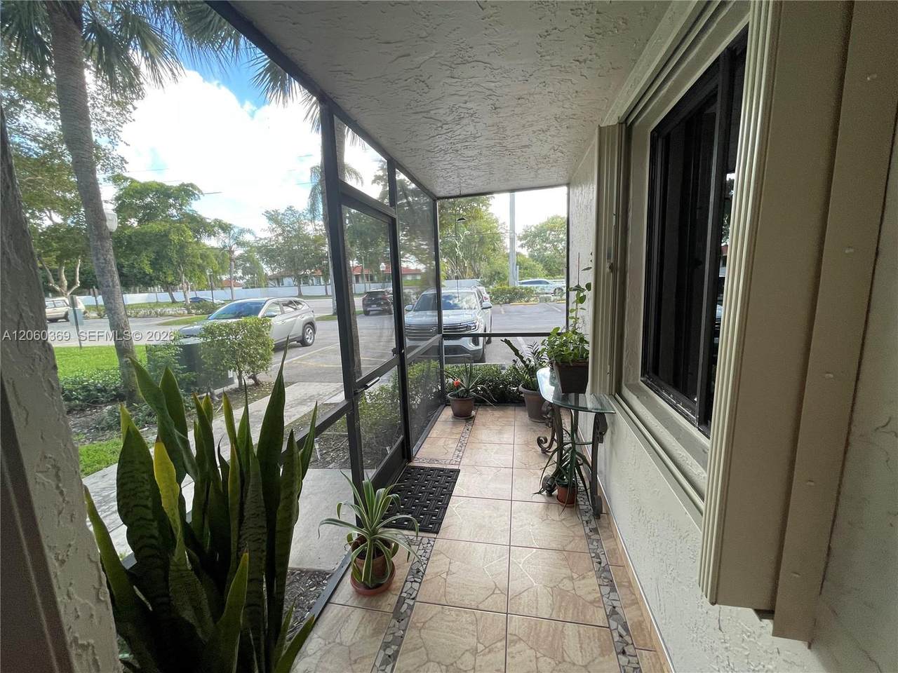 https://bt-photos.global.ssl.fastly.net/miami/1280_boomver_1_A12060369-2.jpg