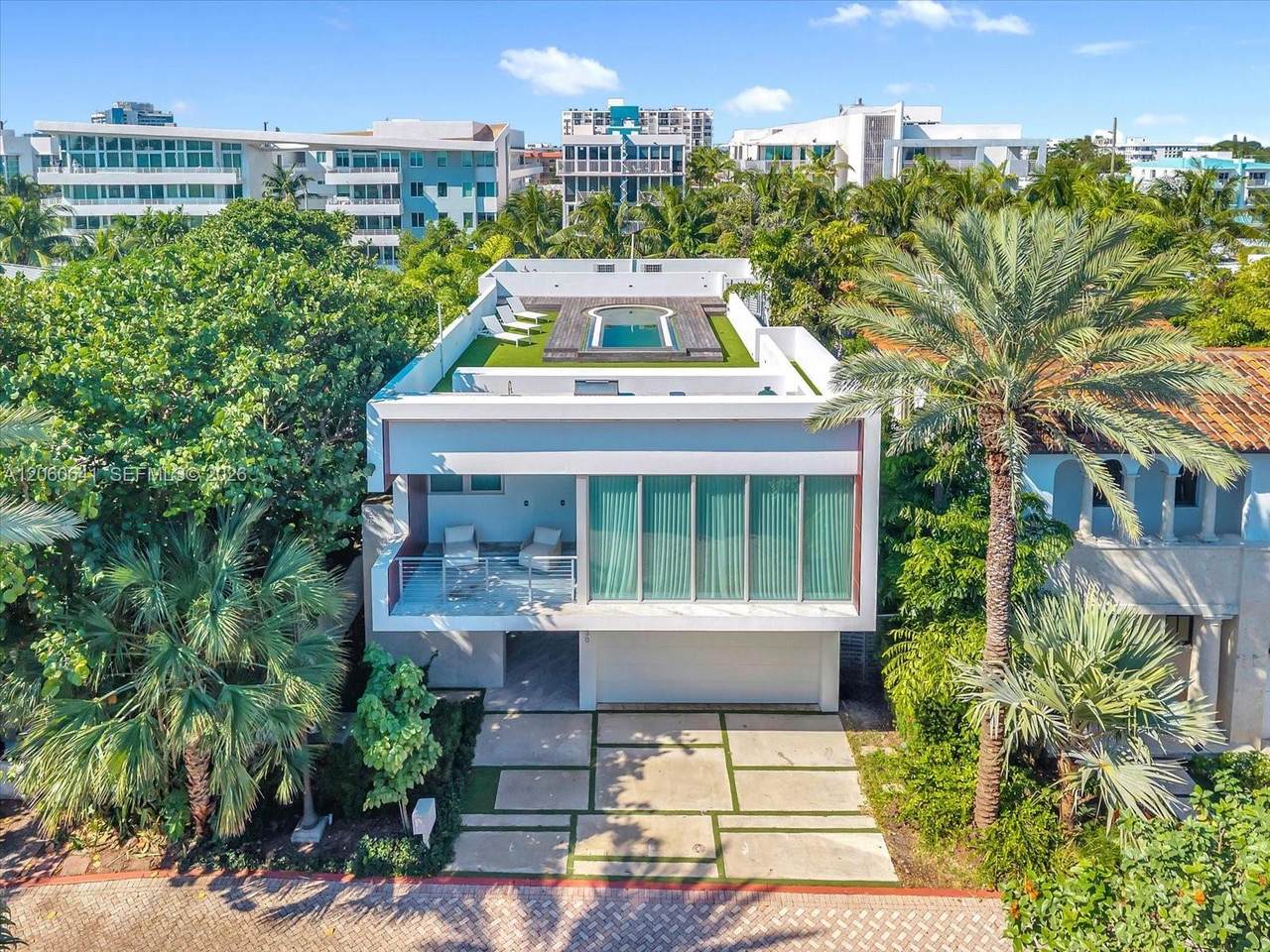https://bt-photos.global.ssl.fastly.net/miami/1280_boomver_1_A12060641-2.jpg