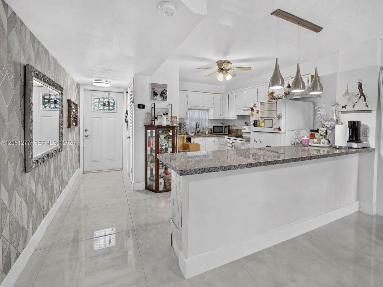 8941 Hollybrook Blvd - Photo 1