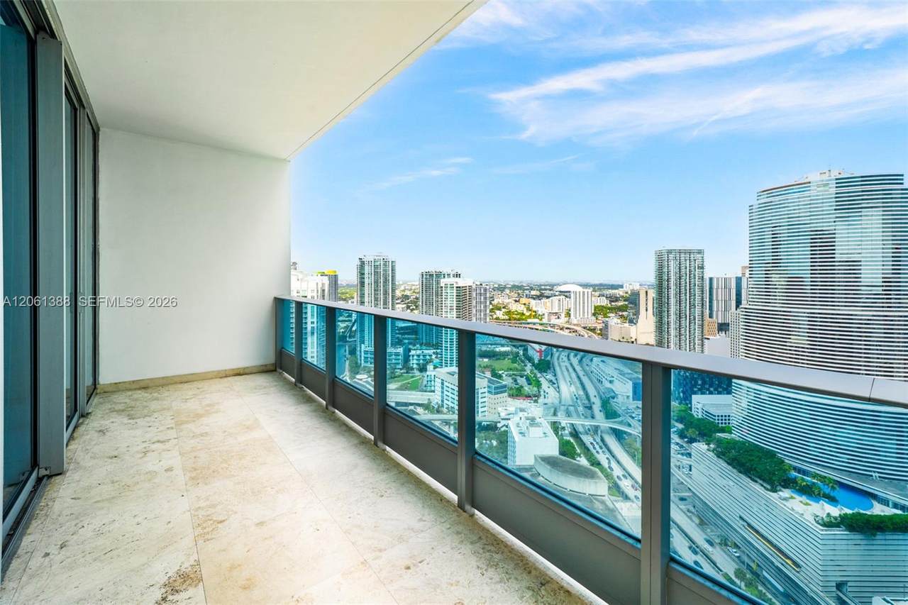 https://bt-photos.global.ssl.fastly.net/miami/1280_boomver_1_A12061388-2.jpg