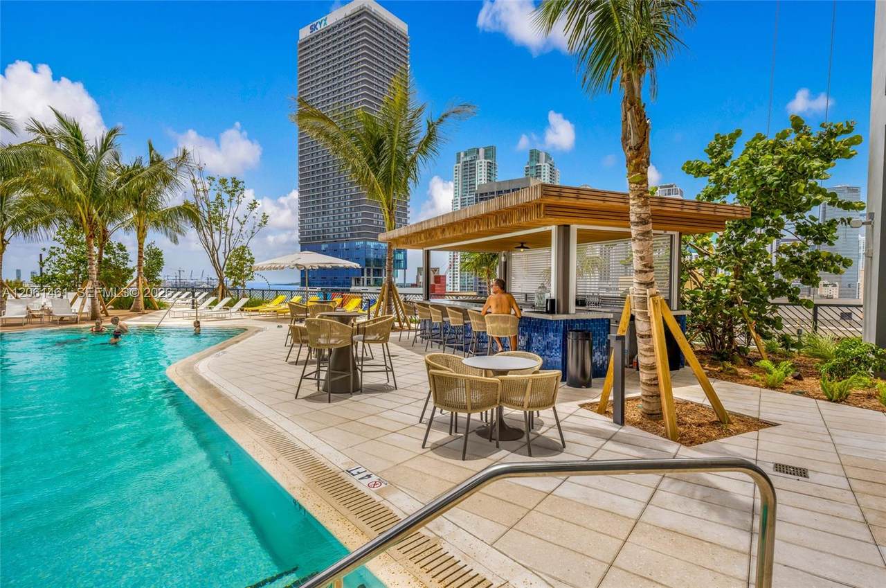 https://bt-photos.global.ssl.fastly.net/miami/1280_boomver_1_A12061461-2.jpg